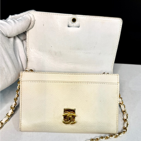 CHANEL Caviar CC Wallet with unbranded Chain - Picture 3 of 15